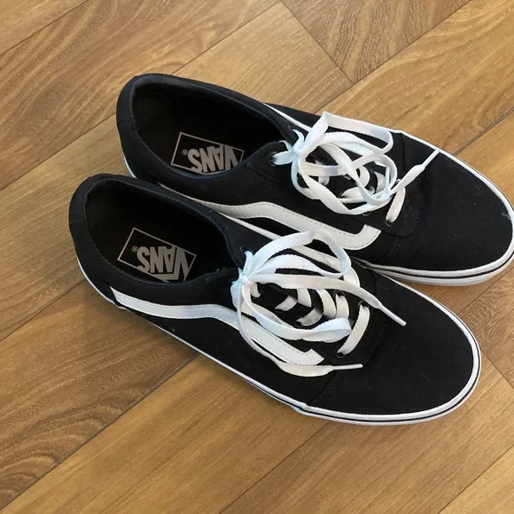 Vans Womens 10.5 Classic Black Canvas Low Top Lace Up Old Skool Skate Sneakers - Picture 5 of 11